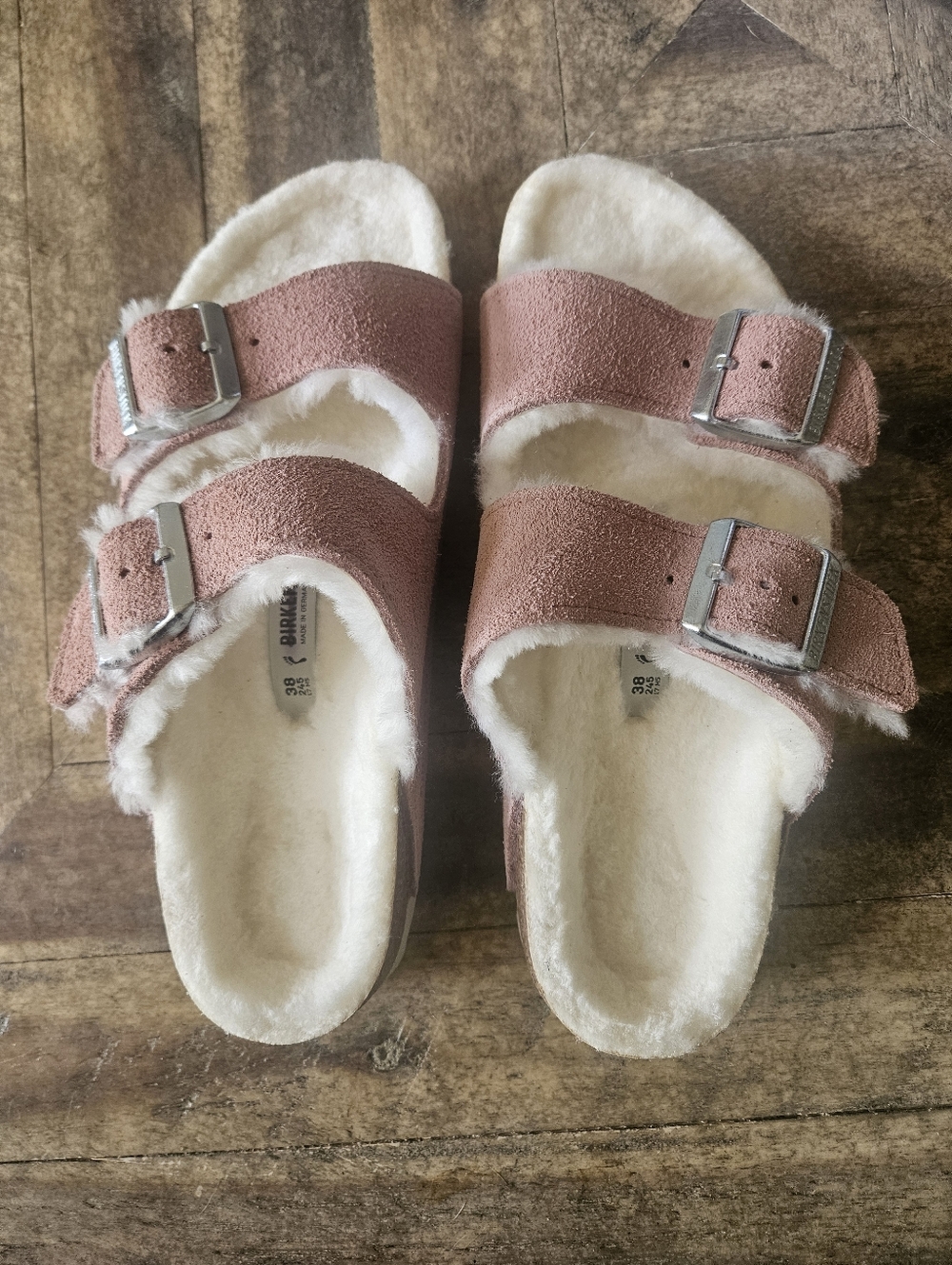Birkenstock! Size 38! 🌸🩷🌸